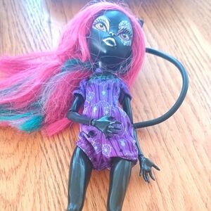 Monster High Doll ~ Catty Noir